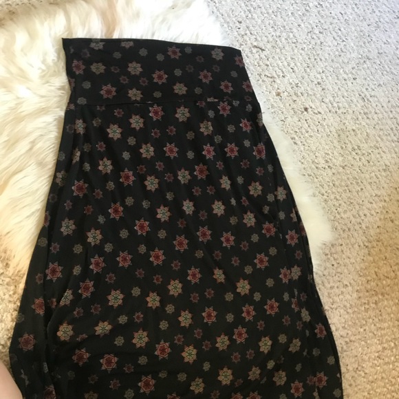 LuLaRoe Dresses & Skirts - Lularoe maxi skirt